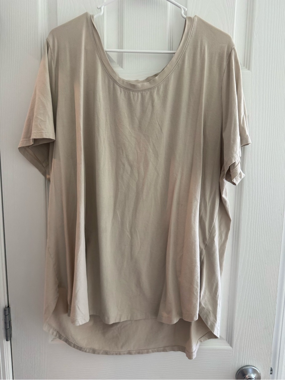 Ava & Viv Neutral Beige Short-Sleeve Scoop Neck Tee